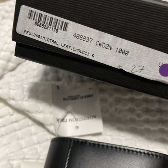 NIB- Gucci- Black Leather Embossed Long Wallet - Picture 8 of 10